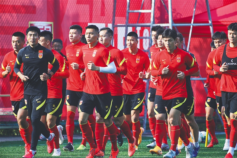《天国：拯救2》：一部关于复仇与宽恕的中世纪史诗